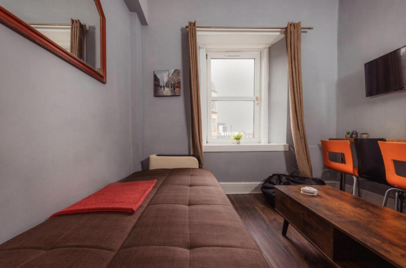 Warm Apartment By Holyrood Palace! エディンバラ エクステリア 写真